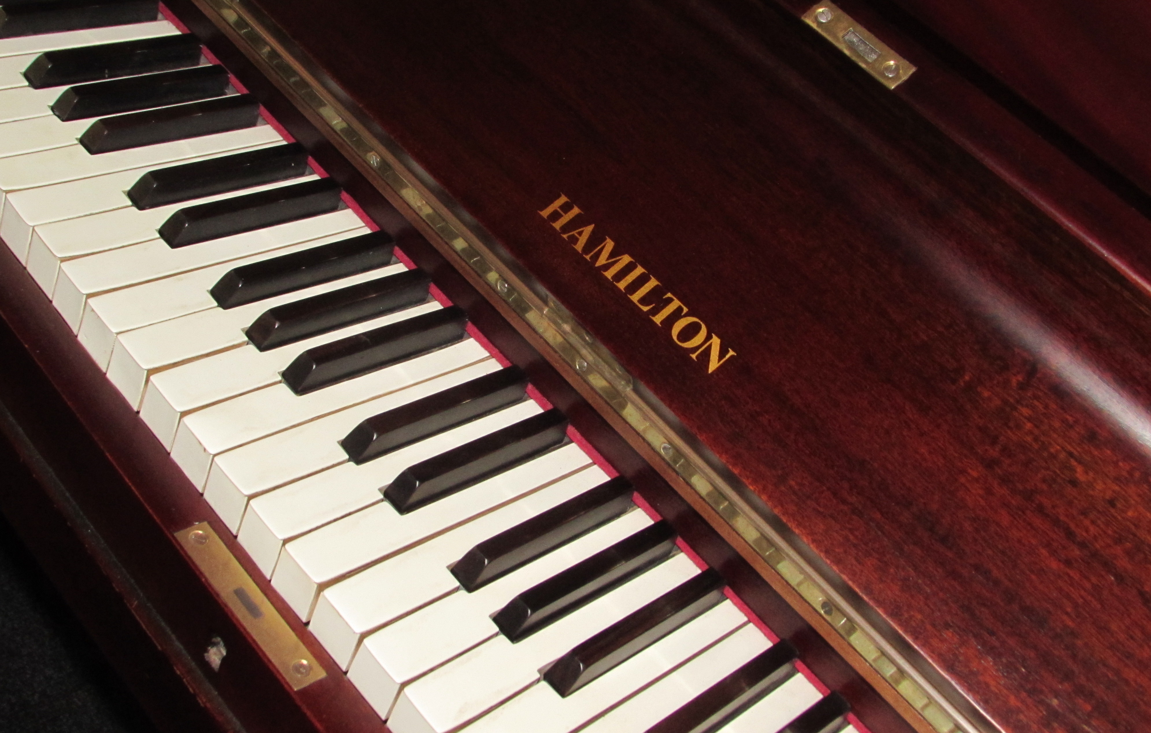 Hamilton Pianos Cymru